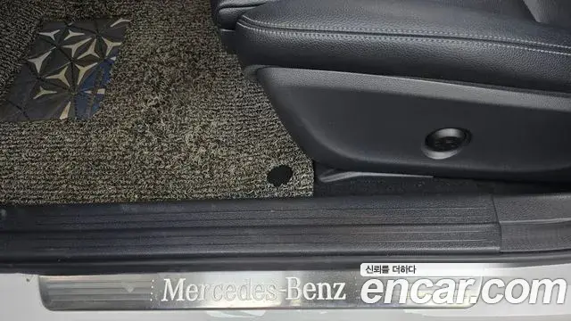 Mercedes-Benz GLA-Class 2018 — Photo 32/33