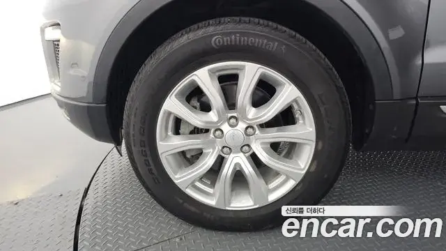 Land Rover Range Rover Evoque 2019 — Фото 4/20