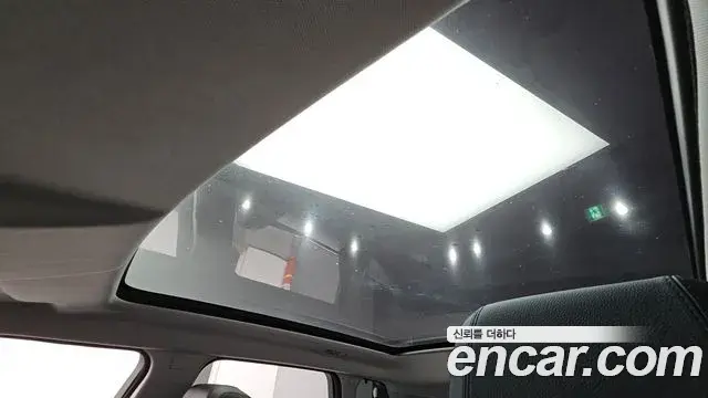 Land Rover Range Rover Evoque 2019 — Фото 17/20