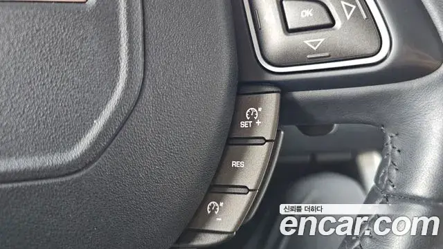 Land Rover Range Rover Evoque 2019 — Şəkil 26/32