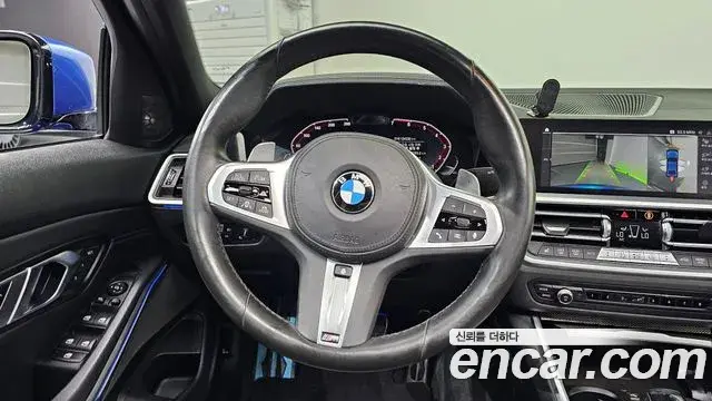 BMW 3 Series 2020 — ფოტო 19/32