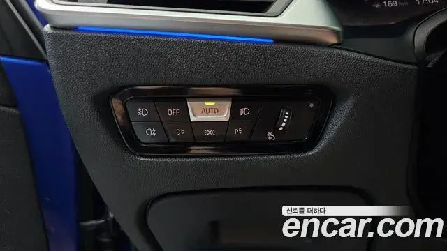 BMW 3 Series 2020 — ფოტო 26/32