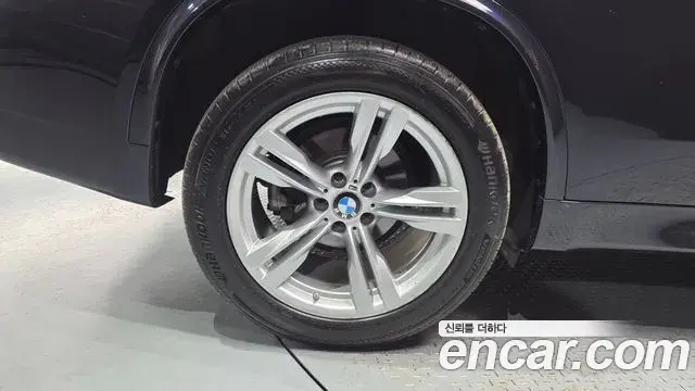 BMW X5 2018 — Фото 5/20