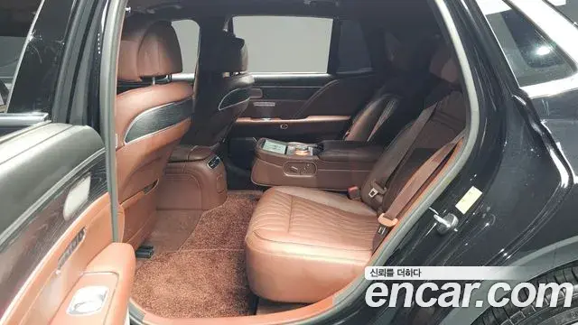 Genesis G90 2023 — Şəkil 29/37