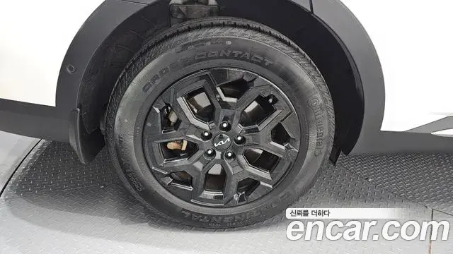 Kia Sorento 2023 — Şəkil 2/34