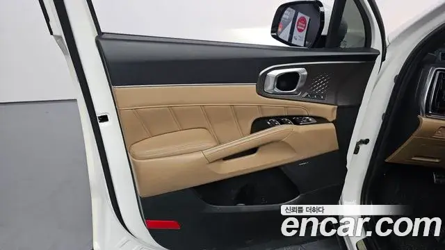 Kia Sorento 2023 — Şəkil 10/34