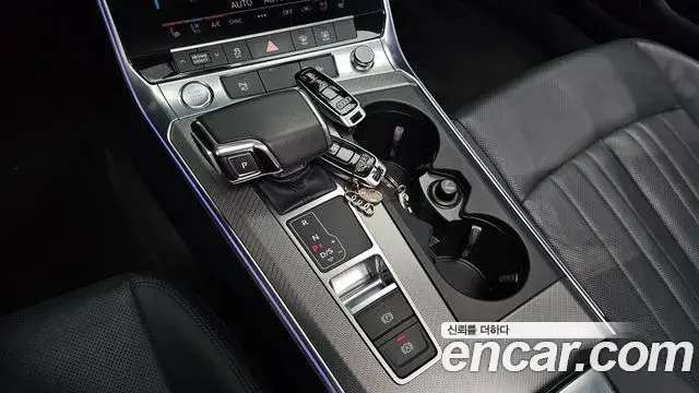 Audi A6 2020 — Фото 7/20