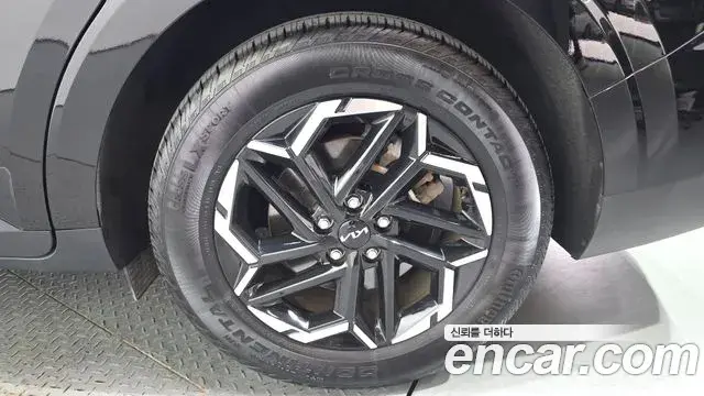 Kia Carnival 2024 — Şəkil 25/32