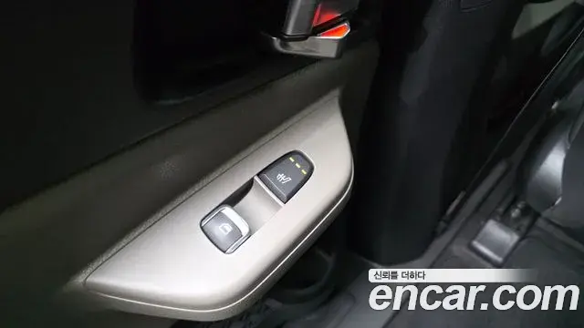 Kia Carnival 2024 — Şəkil 18/32