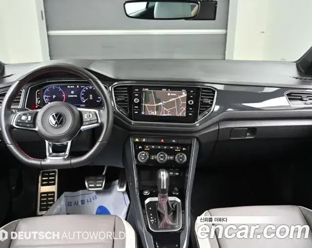 Volkswagen T-Roc 2021 — Şəkil 8/20