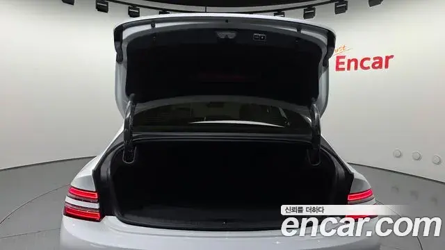 Genesis G80 2023 — ფოტო 7/33