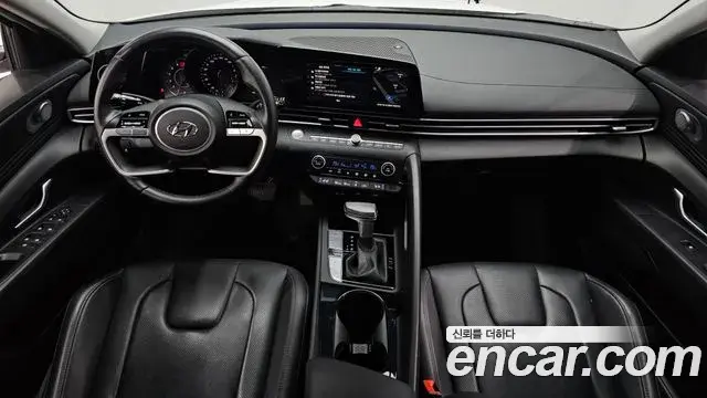 Hyundai The New Avante Hybrid 2022 — Photo 10/31