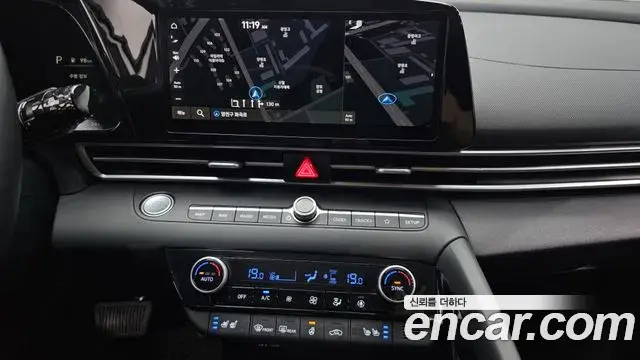 Hyundai The New Avante Hybrid 2022 — Photo 28/31