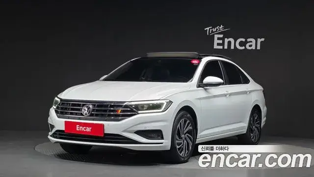 Volkswagen Jetta 2021 — Фото 1/20