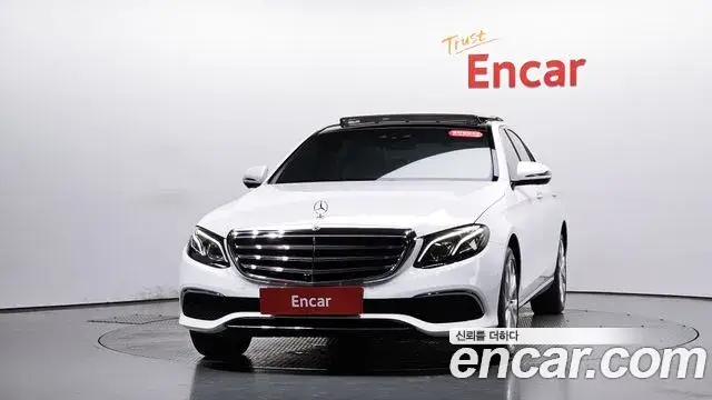 Mercedes-Benz E-Class 2019 — Фото 3/20