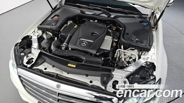 Mercedes-Benz E-Class 2019 — Фото 6/20