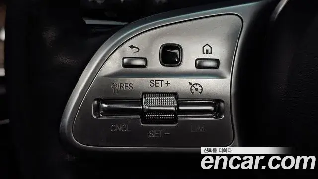 Mercedes-Benz E-Class 2019 — Фото 17/20