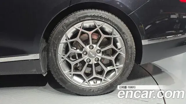 Genesis G80 2020 — Şəkil 22/35
