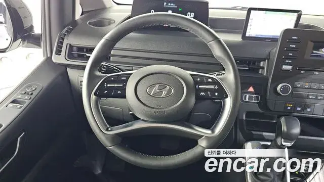 Hyundai Staria 2022 — Фото 13/20