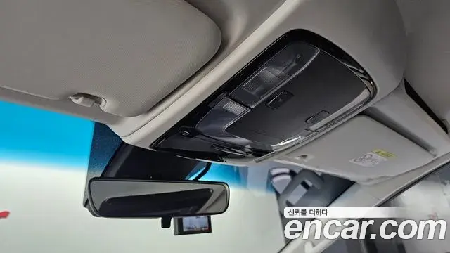 Hyundai Staria 2022 — Фото 19/20