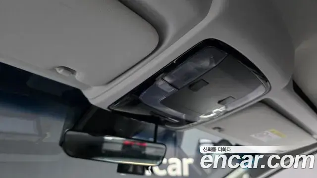 Hyundai Staria 2022 — Photo 32/32