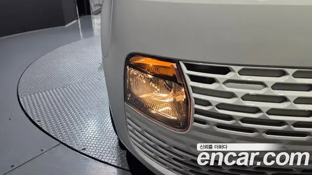 Hyundai Staria 2022 — Photo 4/32