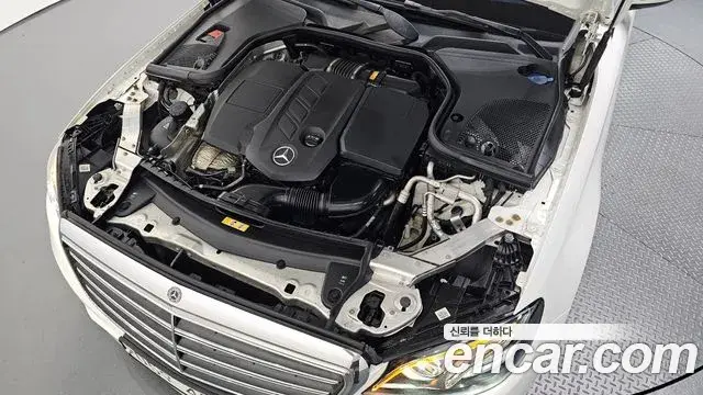 Mercedes-Benz E-Class 2019 — Фото 6/20