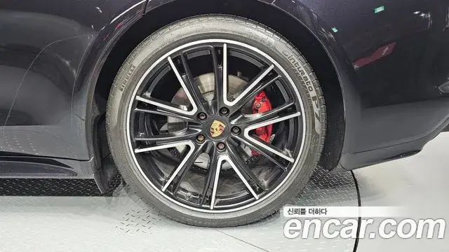 Porsche Panamera 2020 — Şəkil 32/34