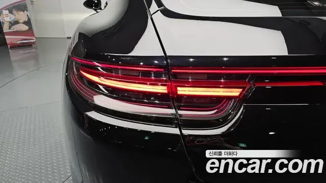 Porsche Panamera 2020 — Şəkil 23/34