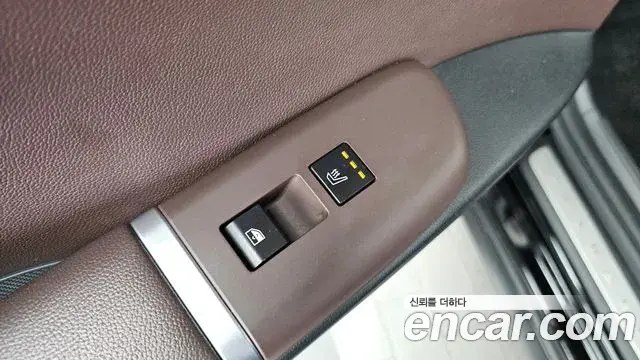 Hyundai Grandeur 2023 — Фото 18/20