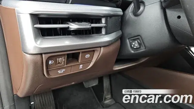 Hyundai Grandeur Hybrid 2023 — Photo 20/35