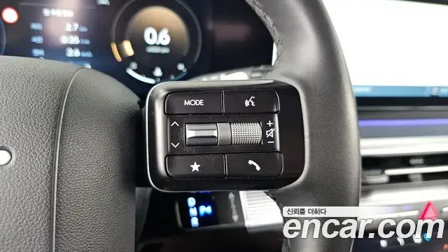 Hyundai Grandeur Hybrid 2023 — Photo 33/35