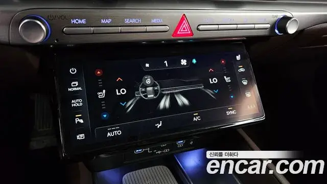 Hyundai Grandeur Hybrid 2023 — Photo 26/35