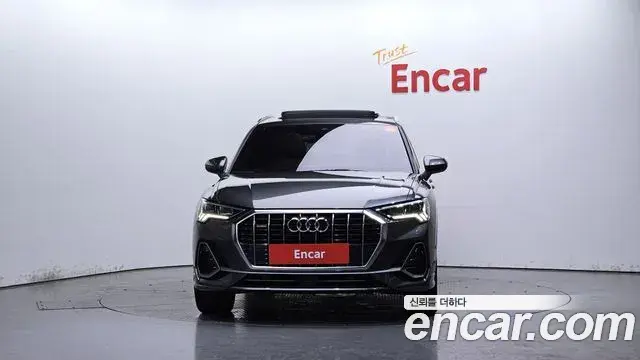 Audi Q3 2022 — Фото 3/20
