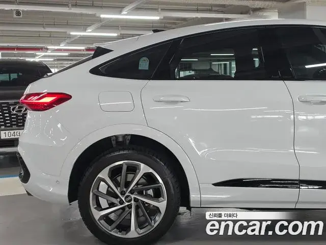 Audi Q5 2025 — Şəkil 13/17