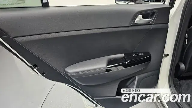 Kia Sportage The Bold 2020 — Şəkil 15/31