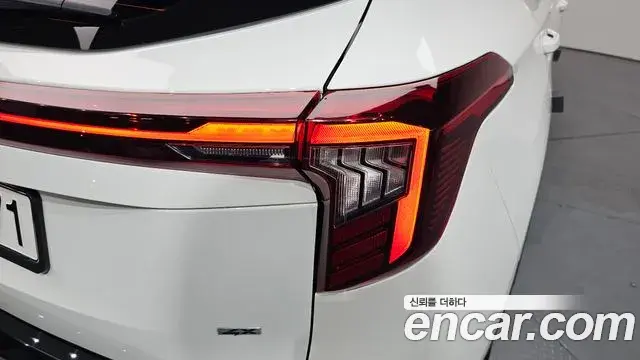 Kia Seltos 2022 — Şəkil 8/34