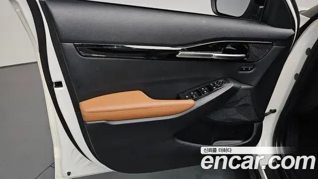 Kia Seltos 2022 — Şəkil 13/34