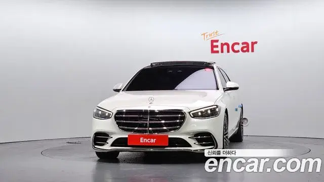 Mercedes-Benz S-Class 2023 — ფოტო 17/20