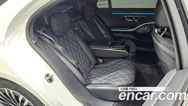 Mercedes-Benz S-Class 2023 — ფოტო 16/20