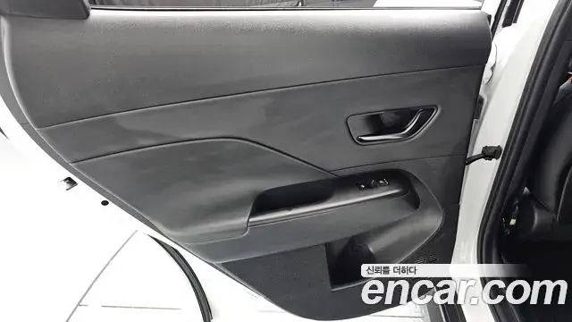 Hyundai Kona Hybrid 2024 — ფოტო 1/34