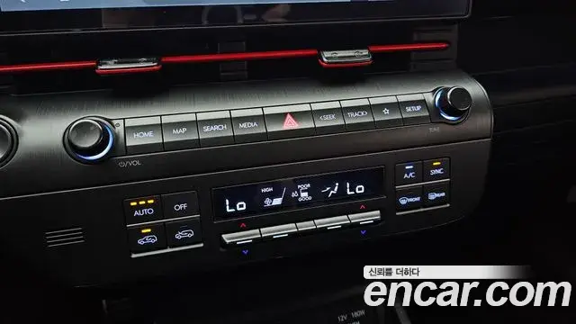 Hyundai Kona Hybrid 2024 — ფოტო 8/34