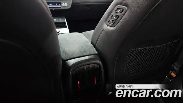Hyundai Kona Hybrid 2024 — ფოტო 21/34