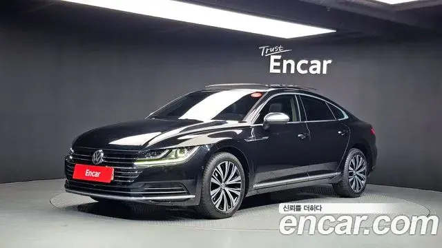 Volkswagen Arteon 2019 — Photo 2/20