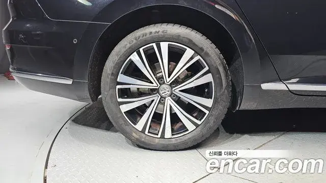 Volkswagen Arteon 2019 — Photo 5/20