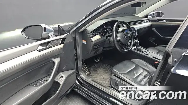 Volkswagen Arteon 2019 — Photo 10/20