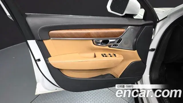 Volvo S90 2020 — ფოტო 17/34