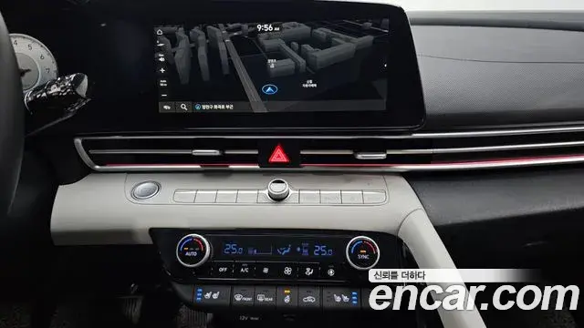 Hyundai The New Avante Hybrid 2022 — Photo 14/35