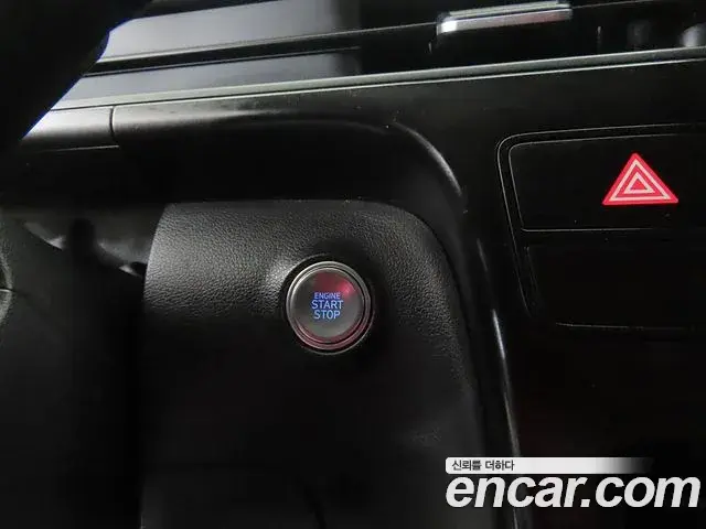 Hyundai Staria 2024 — Фото 12/20