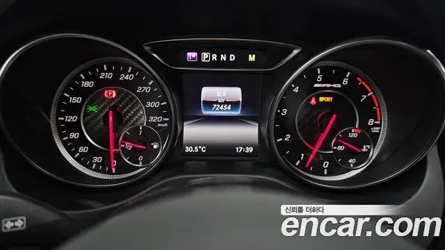 Mercedes-Benz GLA-Class 2019 — Фото 8/20